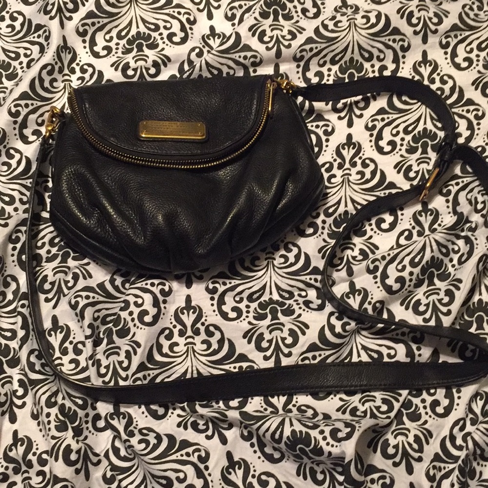 Gently used black Marc Jacobs Crossbody
